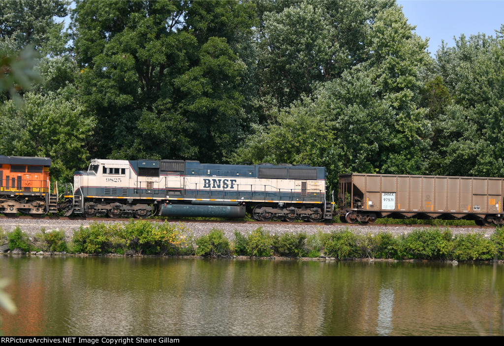 BNSF 9825 Roster shot.